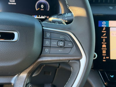 2027 Jeep Grand Cherokee GRAND CHEROKEE LIMITED 4X4
