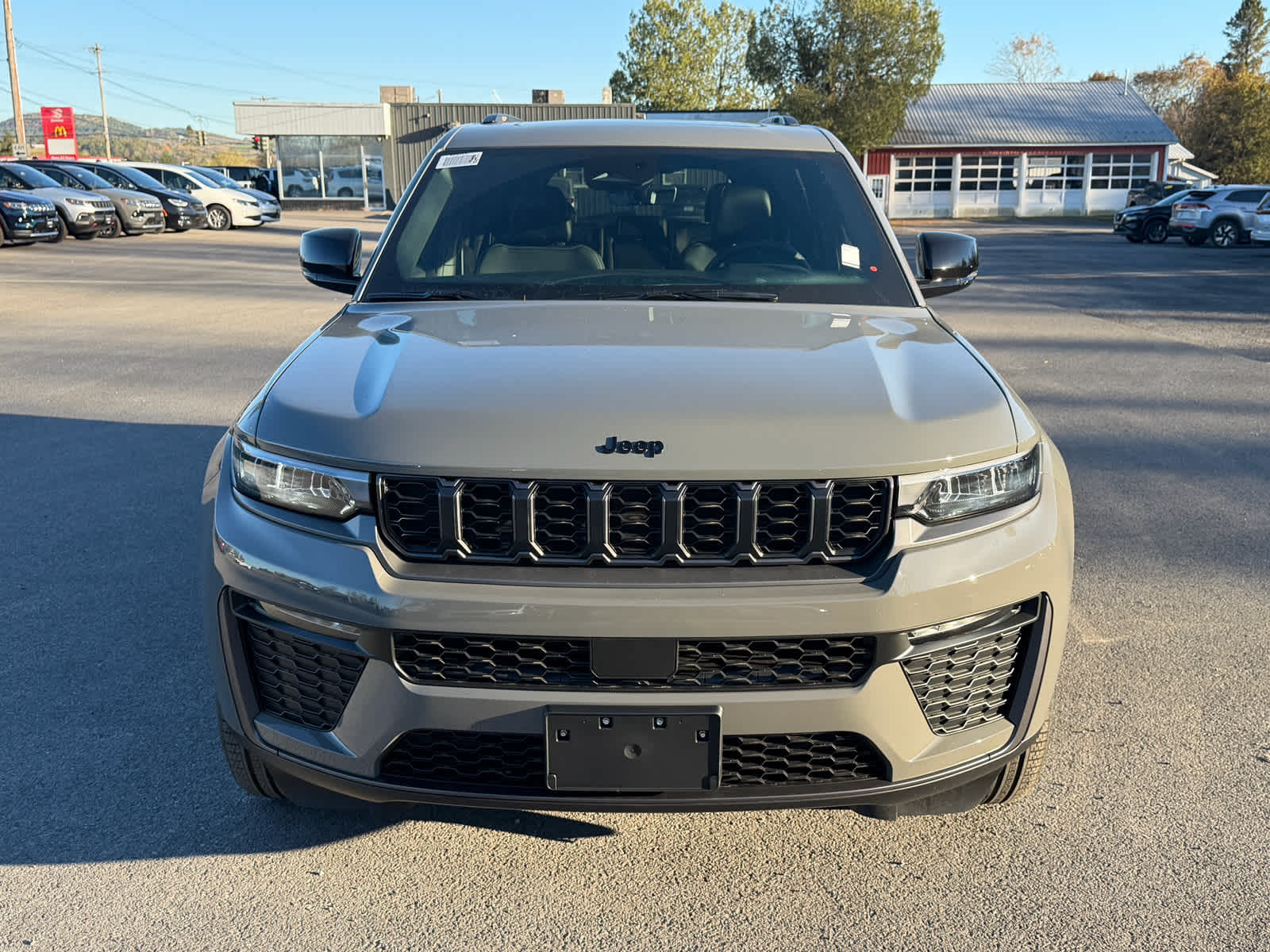 2027 Jeep Grand Cherokee GRAND CHEROKEE LIMITED 4X4