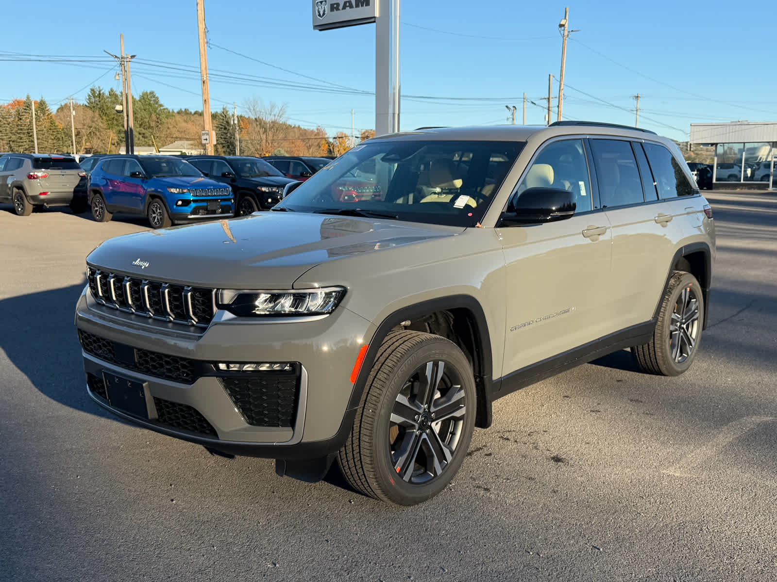 2027 Jeep Grand Cherokee GRAND CHEROKEE LIMITED 4X4