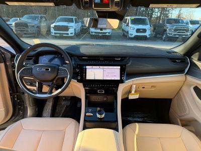 2027 Jeep Grand Cherokee GRAND CHEROKEE LIMITED 4X4