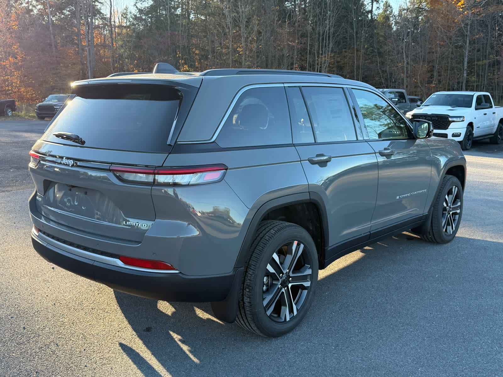 2027 Jeep Grand Cherokee GRAND CHEROKEE LIMITED 4X4