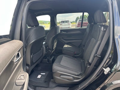 2025 Jeep Grand Cherokee GRAND CHEROKEE L LAREDO X 4X4