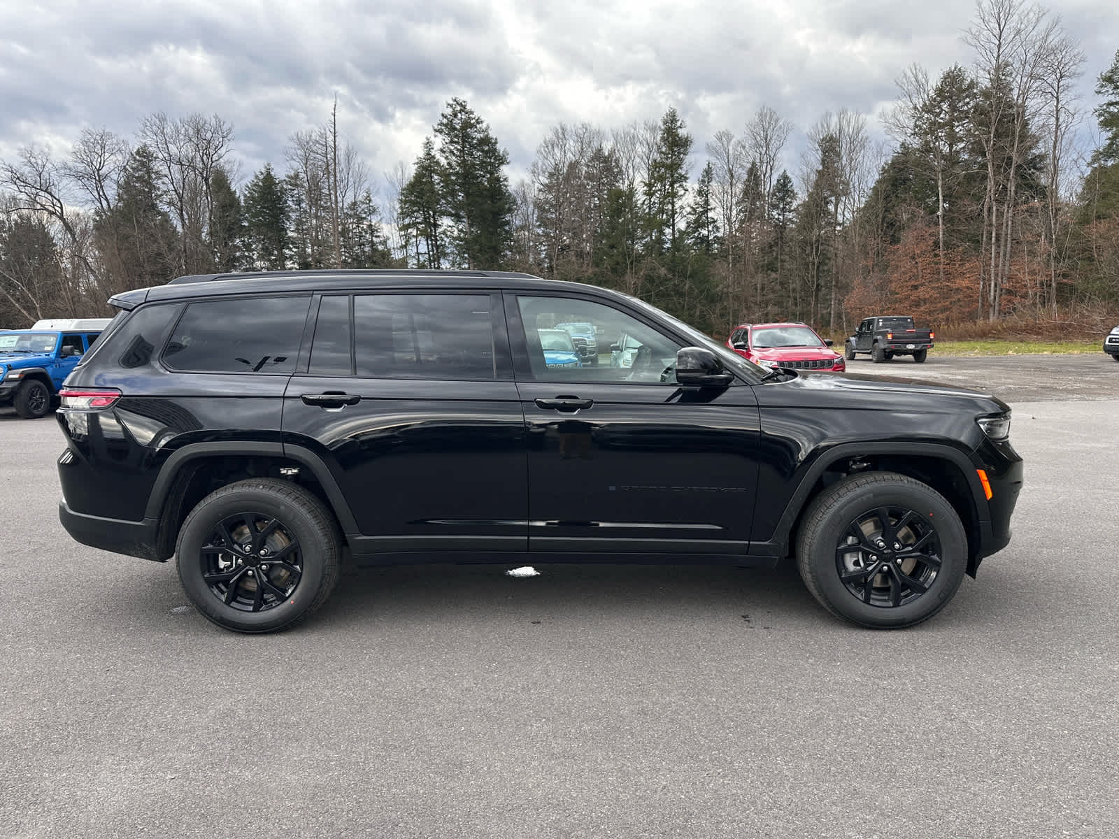 2025 Jeep Grand Cherokee GRAND CHEROKEE L ALTITUDE X 4X4