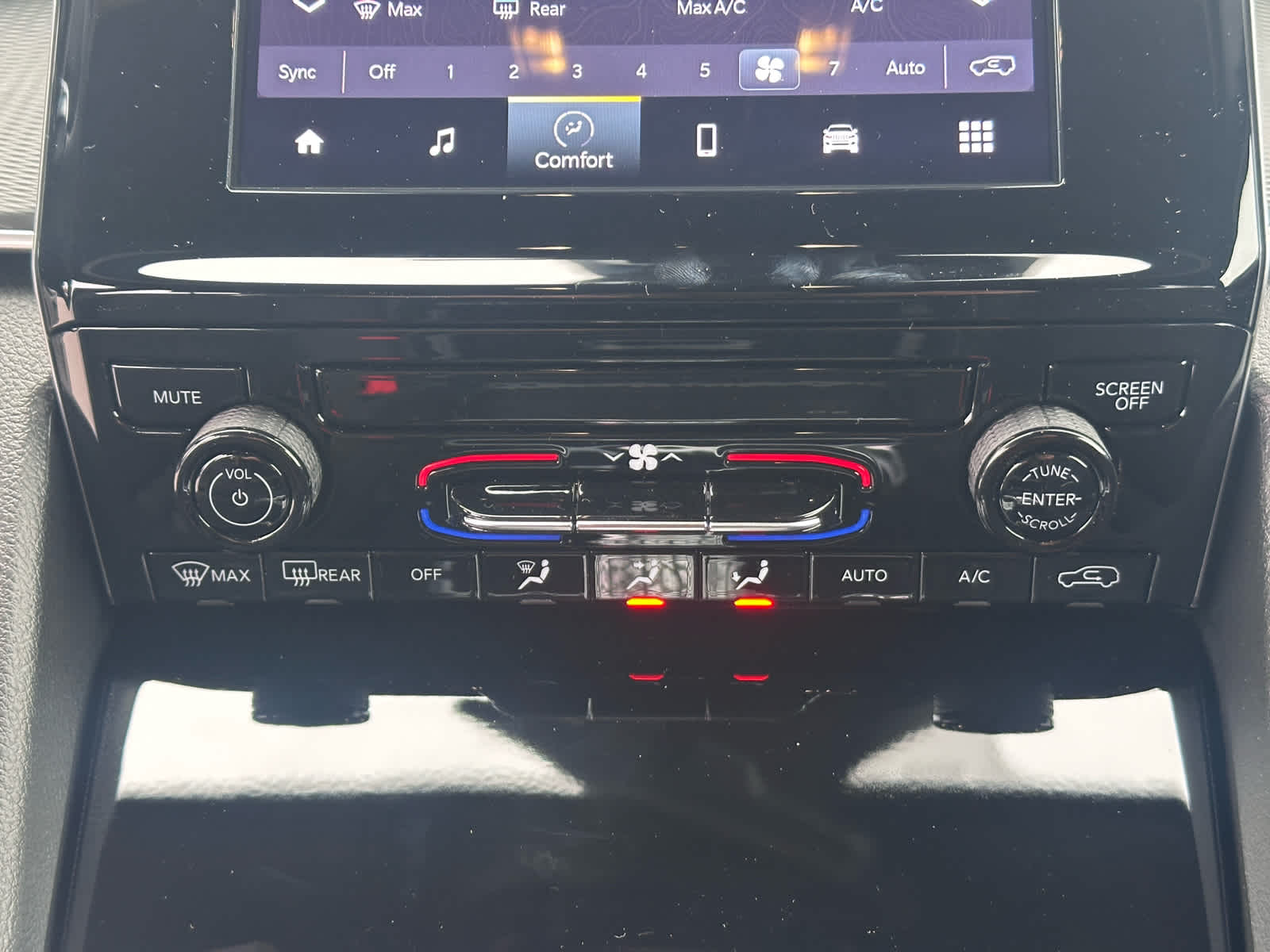 2025 Jeep Grand Cherokee GRAND CHEROKEE L LAREDO X 4X4