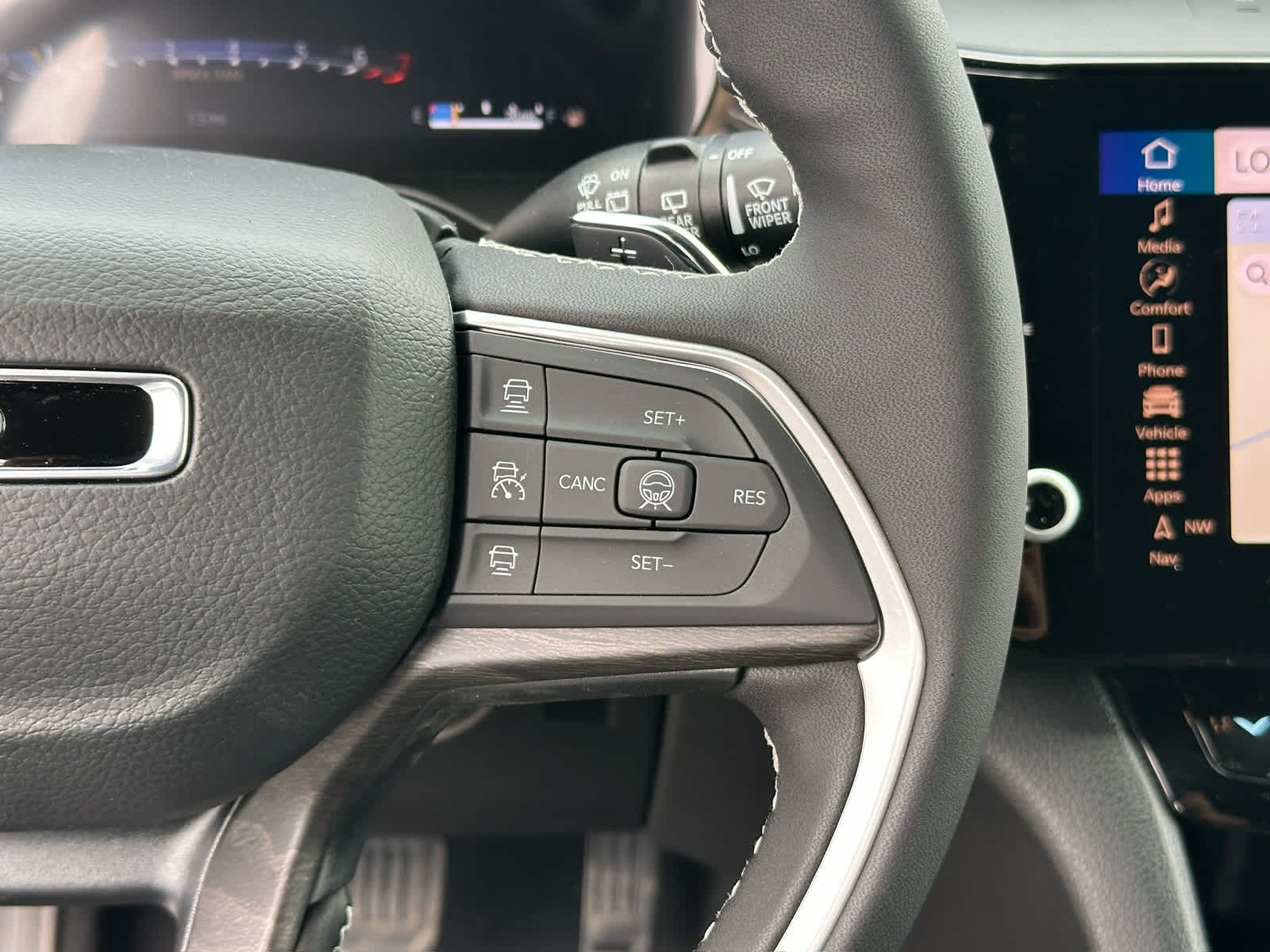 2026 Jeep Grand Cherokee GRAND CHEROKEE L LAREDO ALTITUDE 4X4