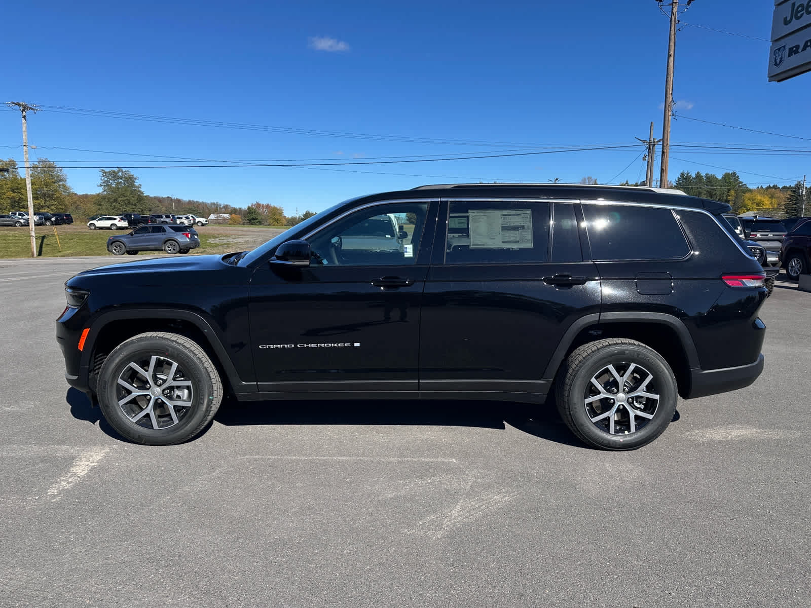 2025 Jeep Grand Cherokee GRAND CHEROKEE L LIMITED 4X4