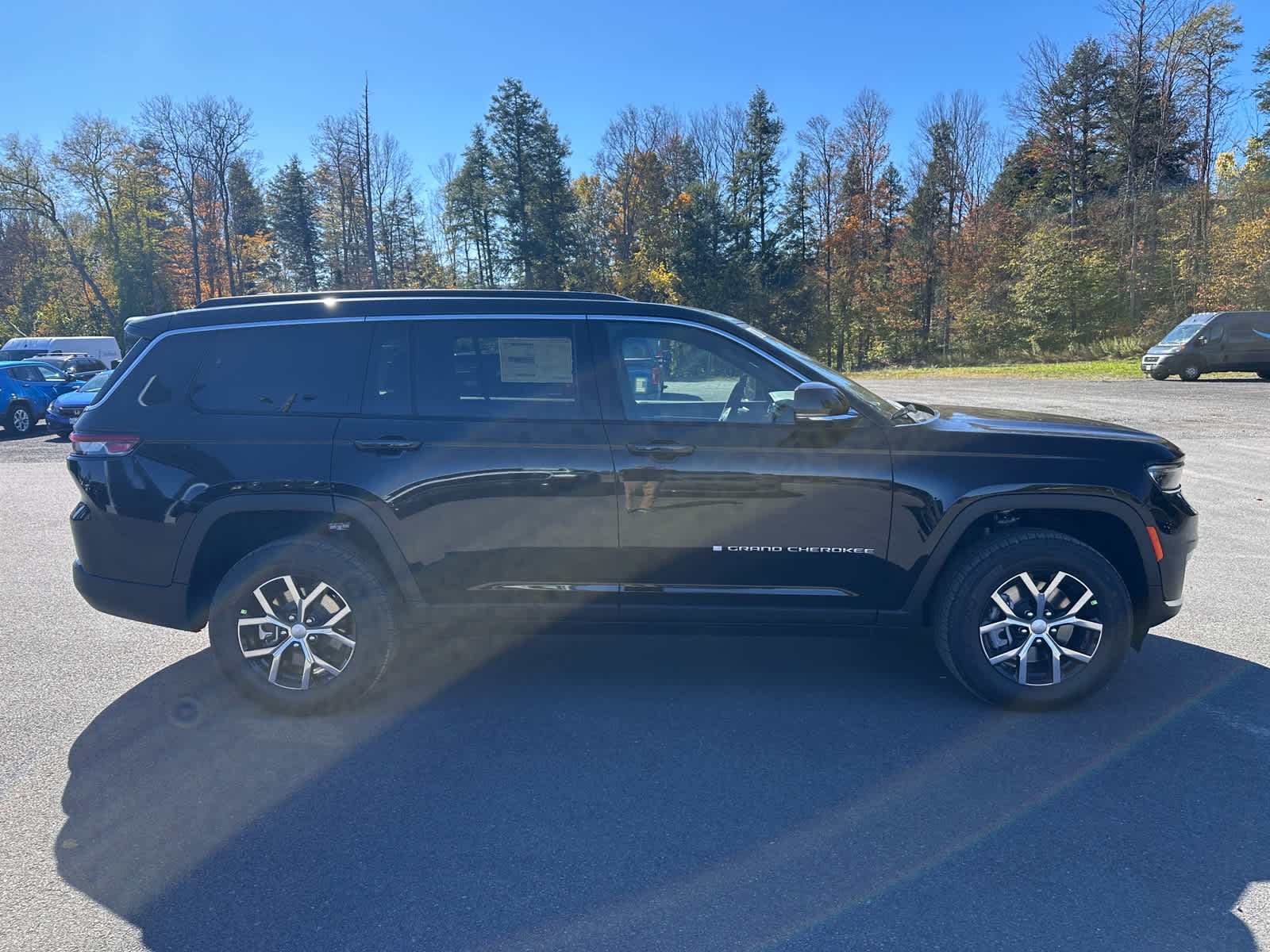2025 Jeep Grand Cherokee GRAND CHEROKEE L LIMITED 4X4