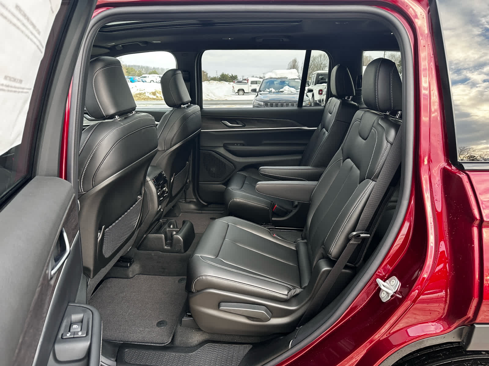 2025 Jeep Grand Cherokee GRAND CHEROKEE L LIMITED 4X4