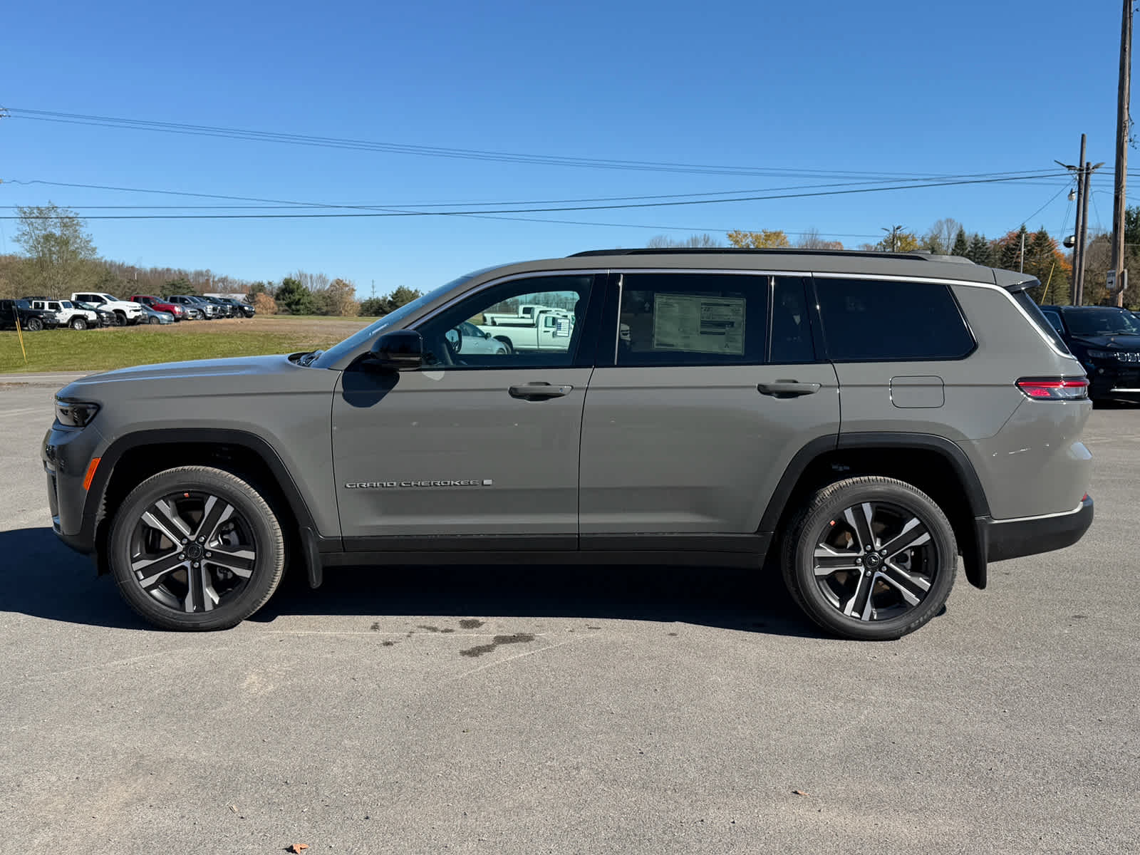 2027 Jeep Grand Cherokee GRAND CHEROKEE L LIMITED 4X4