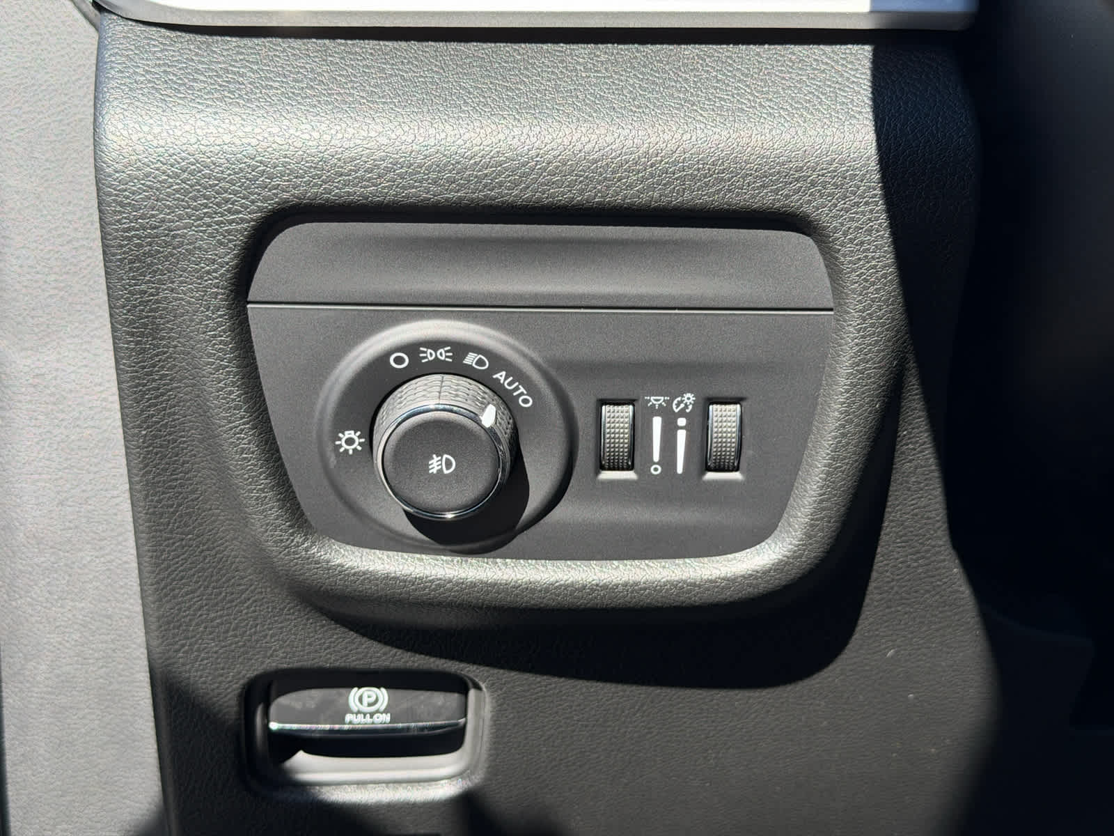 2027 Jeep Grand Cherokee GRAND CHEROKEE L LIMITED 4X4