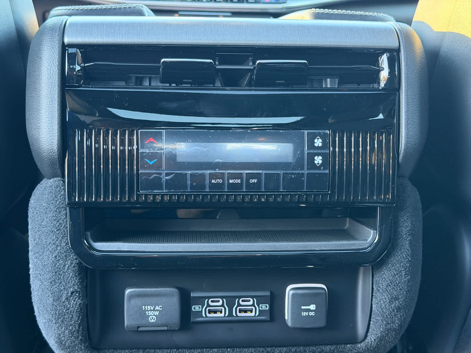 2027 Jeep Grand Wagoneer GRAND WAGONEER UPLAND 4X4