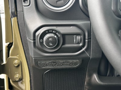 2026 Jeep Gladiator GLADIATOR SAHARA 4X4