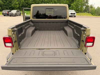 2026 Jeep Gladiator GLADIATOR SAHARA 4X4