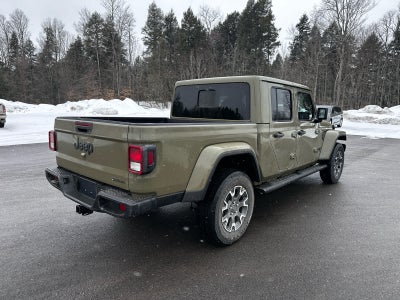 2026 Jeep Gladiator GLADIATOR SAHARA 4X4
