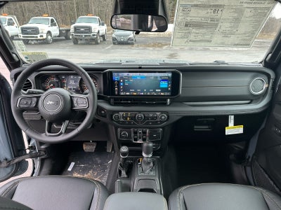 2026 Jeep Gladiator GLADIATOR SAHARA 4X4