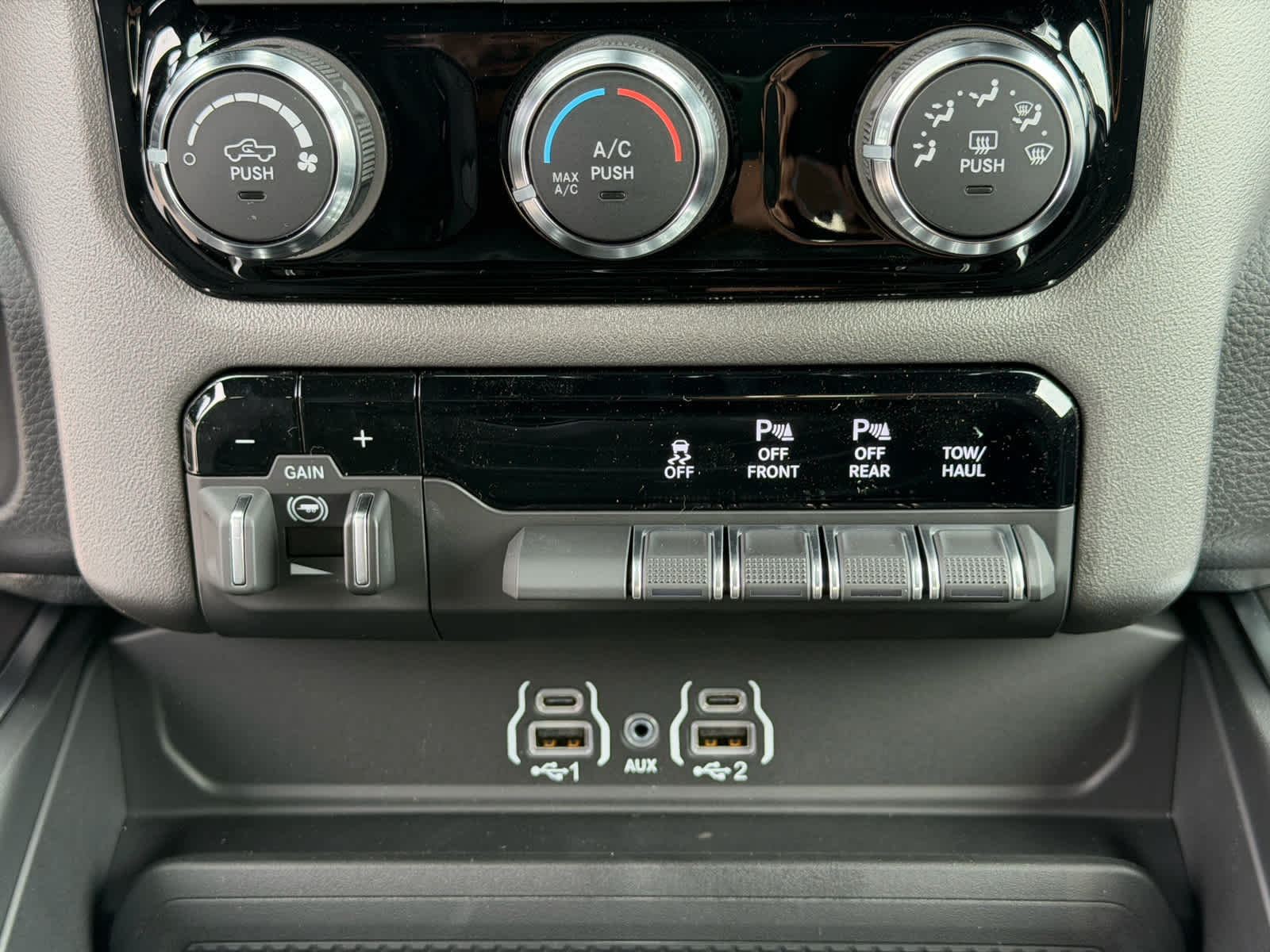 2027 RAM Ram 1500 RAM 1500 BIG HORN CREW CAB 4X4 5'7' BOX