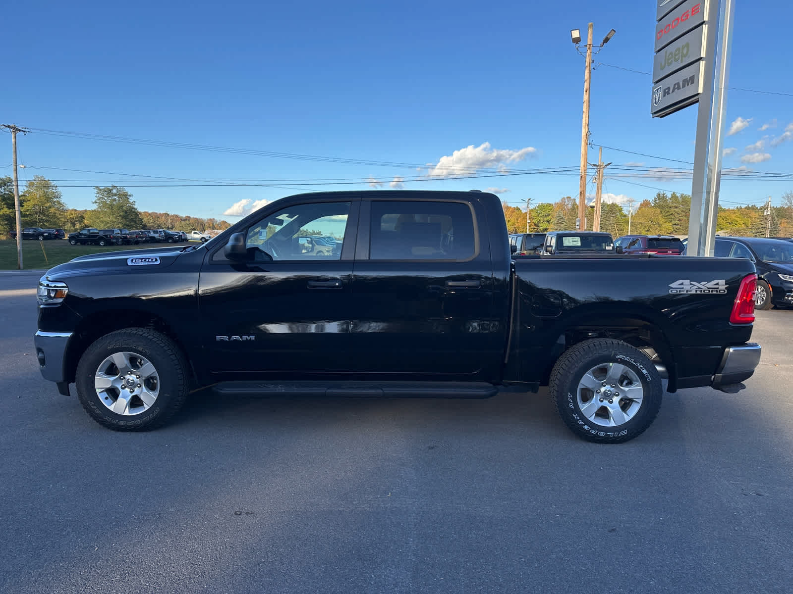 2026 RAM Ram 1500 RAM 1500 TRADESMAN CREW CAB 4X4 5'7' BOX