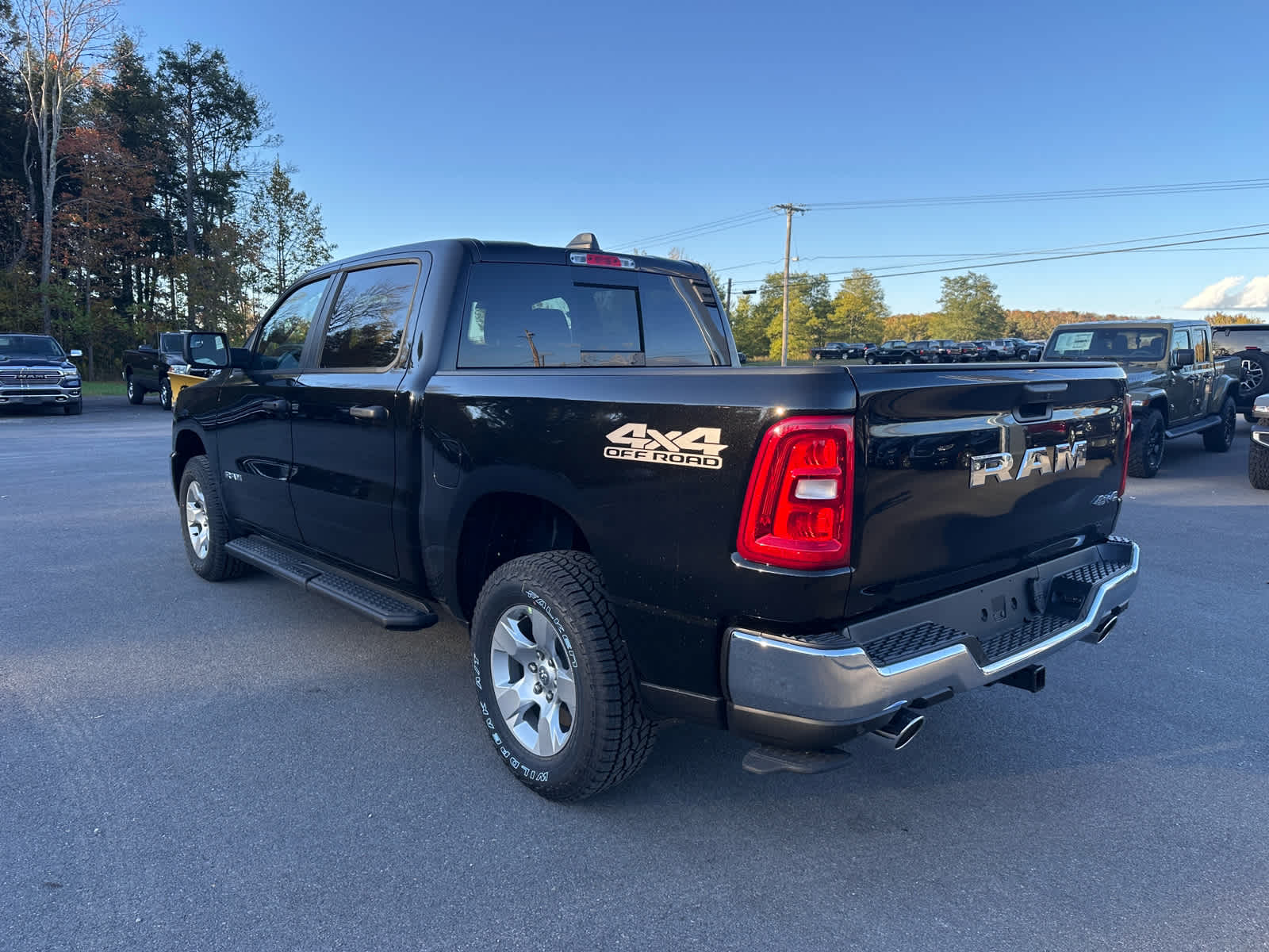 2026 RAM Ram 1500 RAM 1500 TRADESMAN CREW CAB 4X4 5'7' BOX