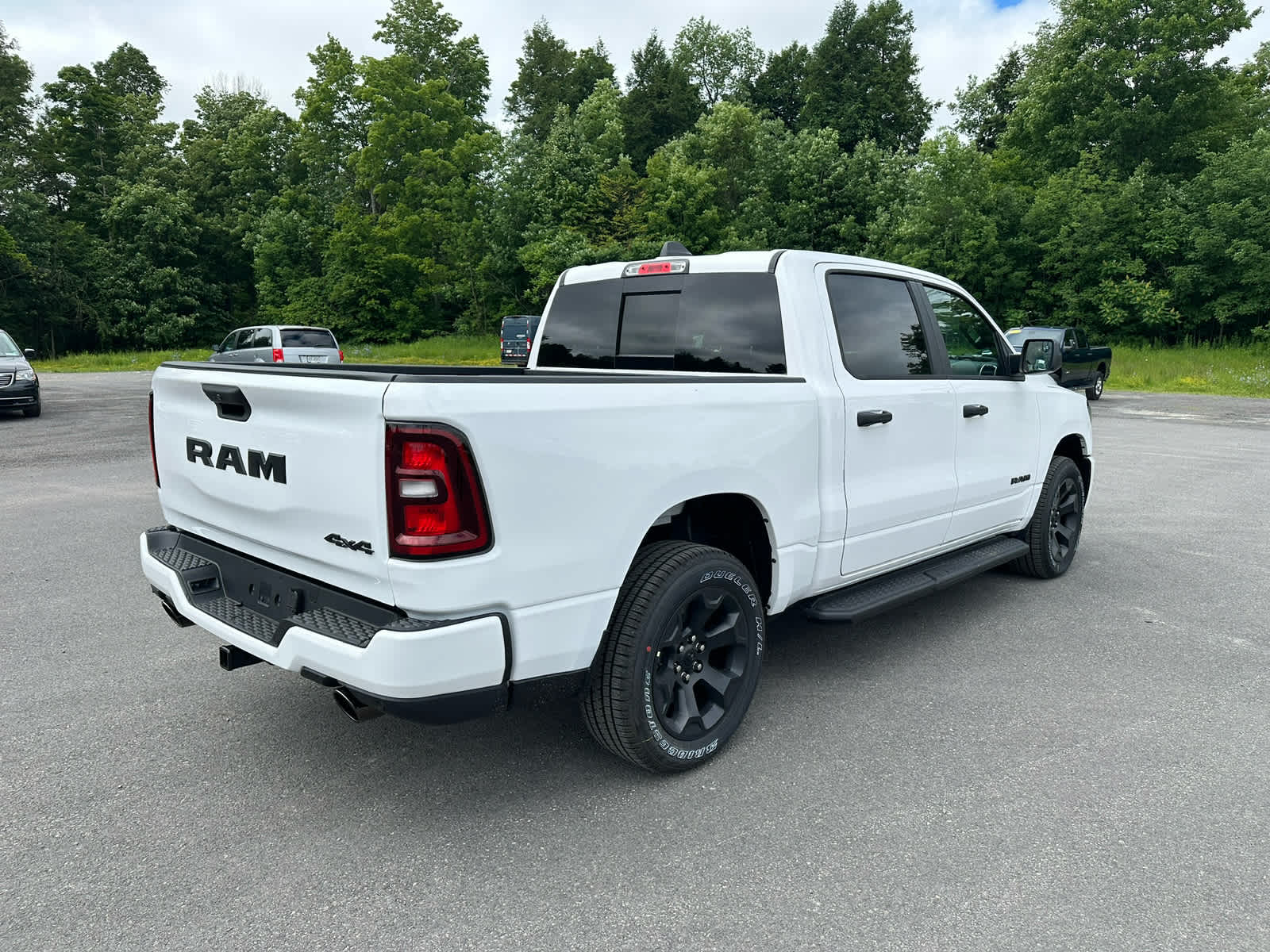 2026 RAM Ram 1500 RAM 1500 EXPRESS CREW CAB 4X4 5'7' BOX