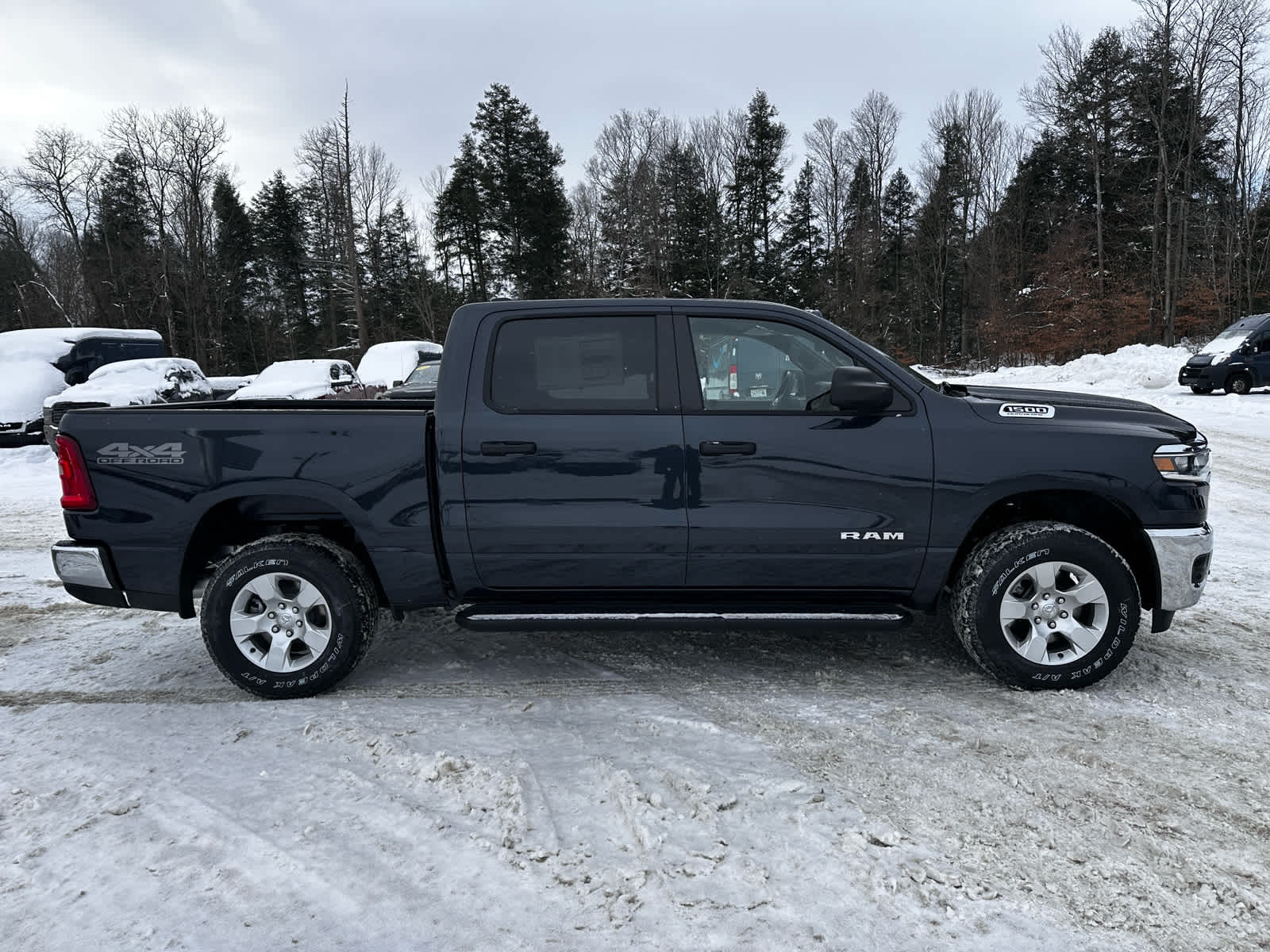 2026 RAM Ram 1500 RAM 1500 TRADESMAN CREW CAB 4X4 5'7' BOX