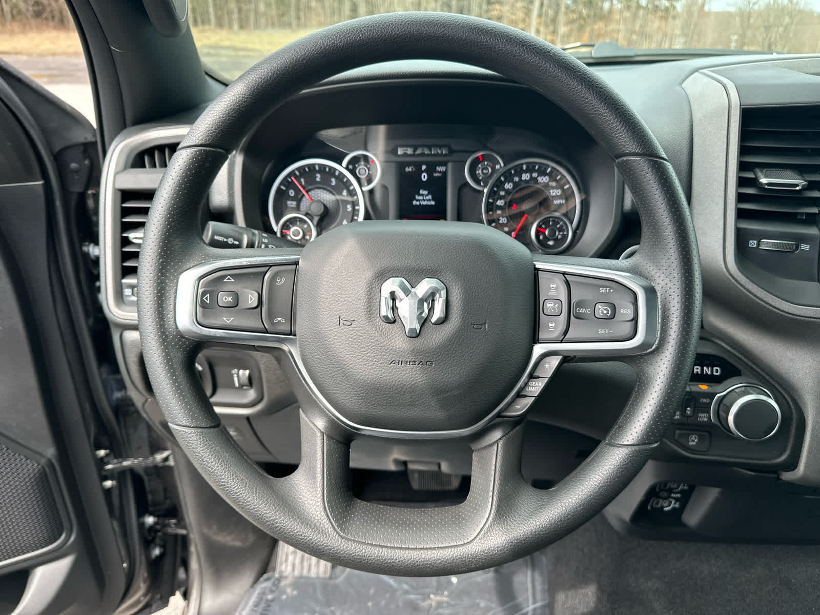 2026 RAM Ram 1500 RAM 1500 EXPRESS CREW CAB 4X4 5'7' BOX