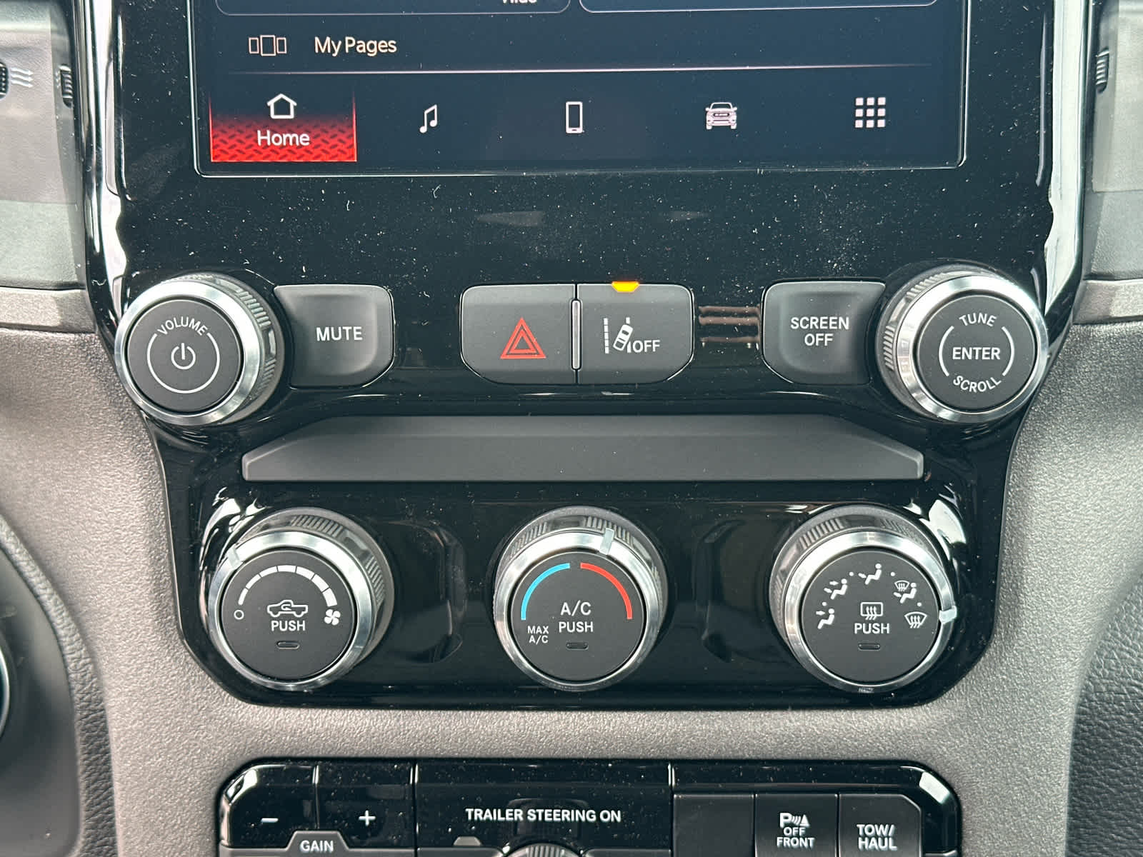 2026 RAM Ram 1500 RAM 1500 EXPRESS CREW CAB 4X4 5'7' BOX