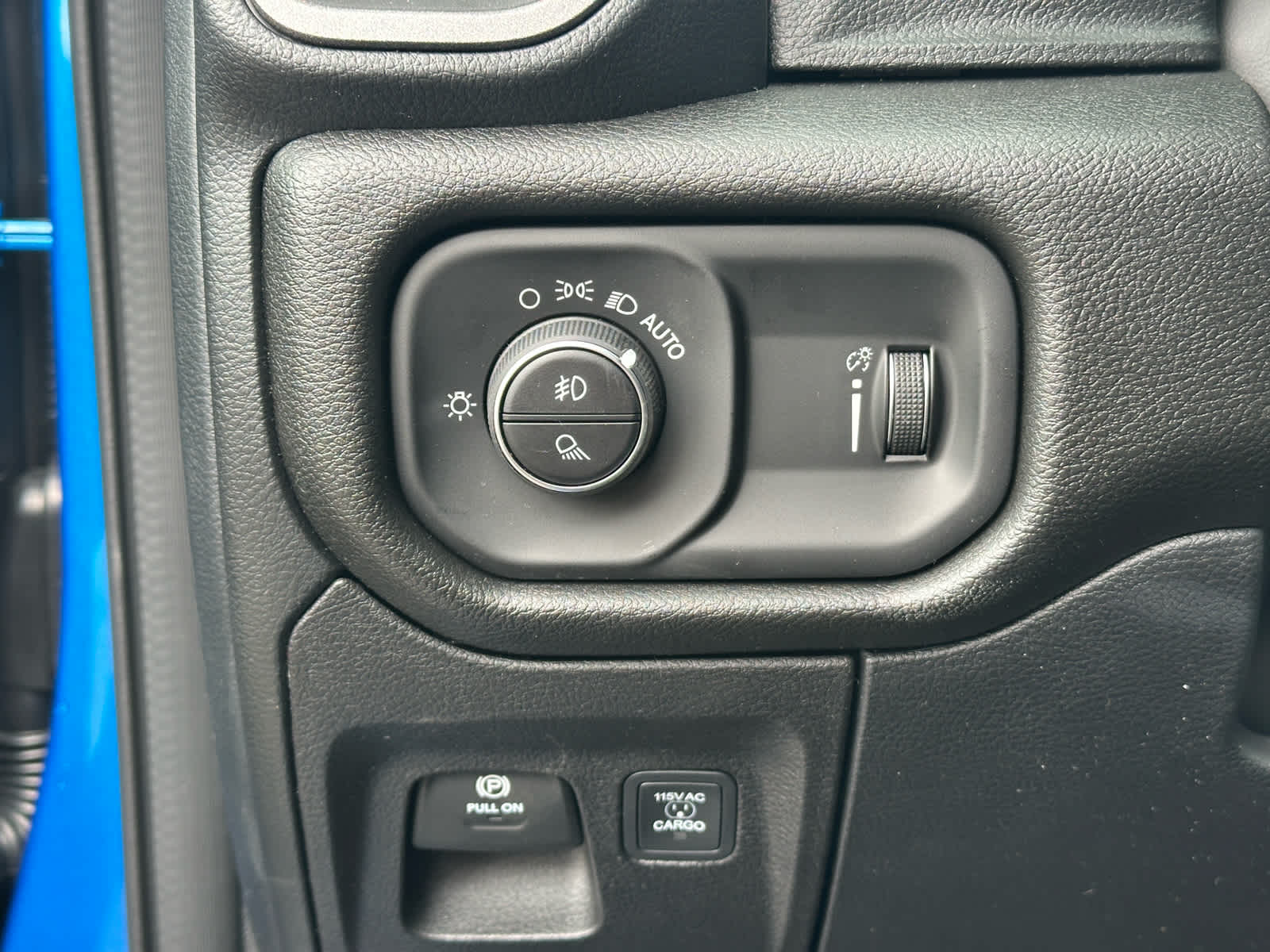 2026 RAM Ram 1500 RAM 1500 WARLOCK CREW CAB 4X4 5'7' BOX