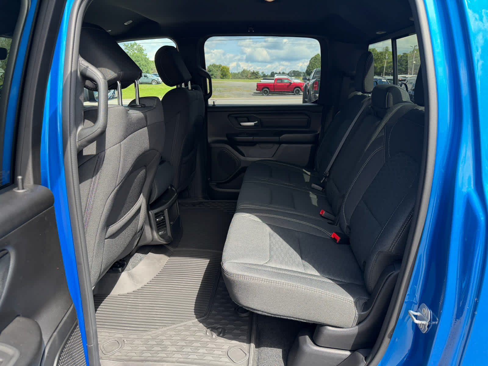 2026 RAM 1500 RAM 1500 WARLOCK CREW CAB 4X4 5'7' BOX