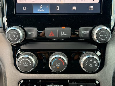 2026 RAM 1500 RAM 1500 WARLOCK CREW CAB 4X4 5'7' BOX