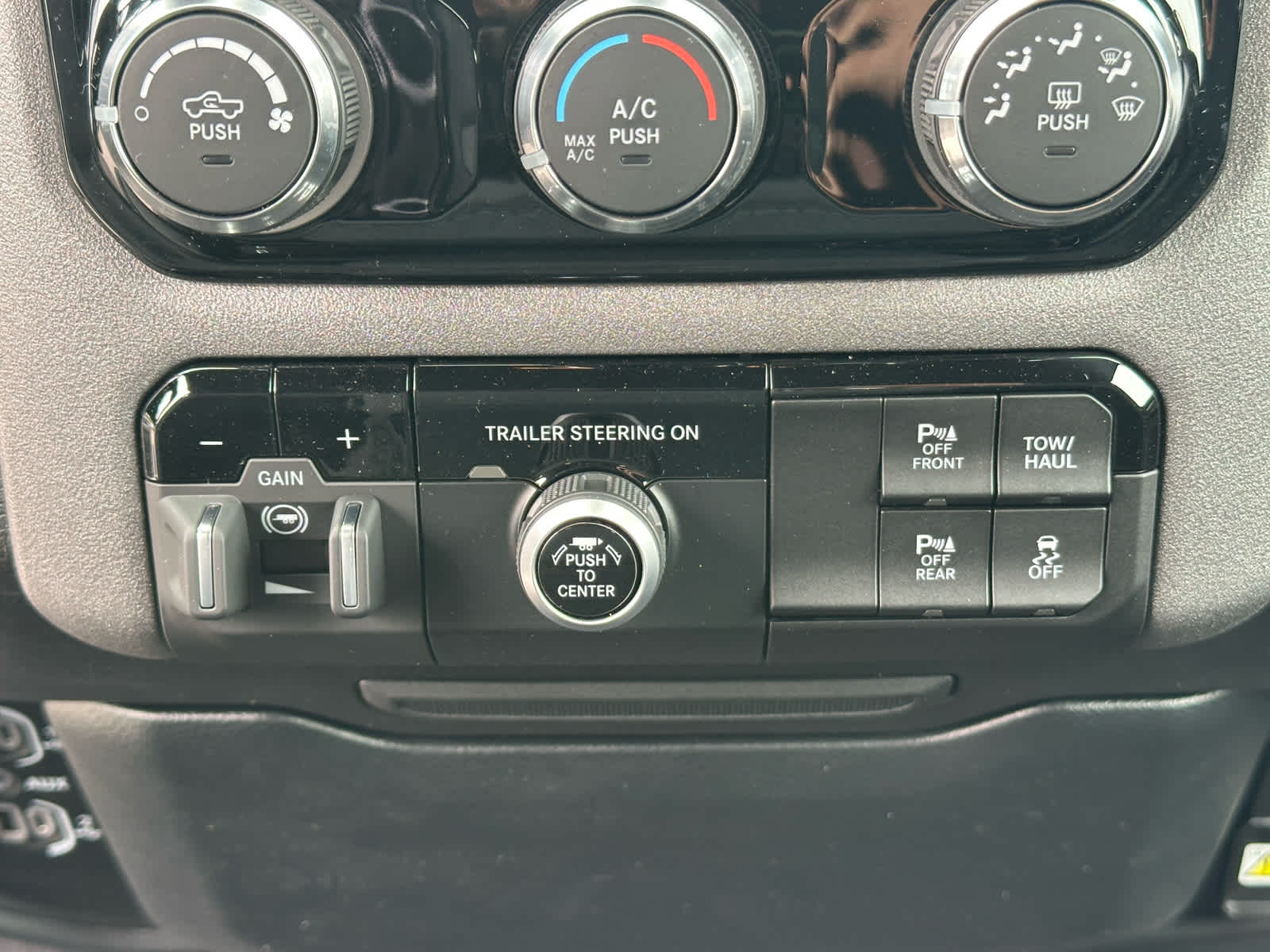 2026 RAM Ram 1500 RAM 1500 WARLOCK CREW CAB 4X4 5'7' BOX