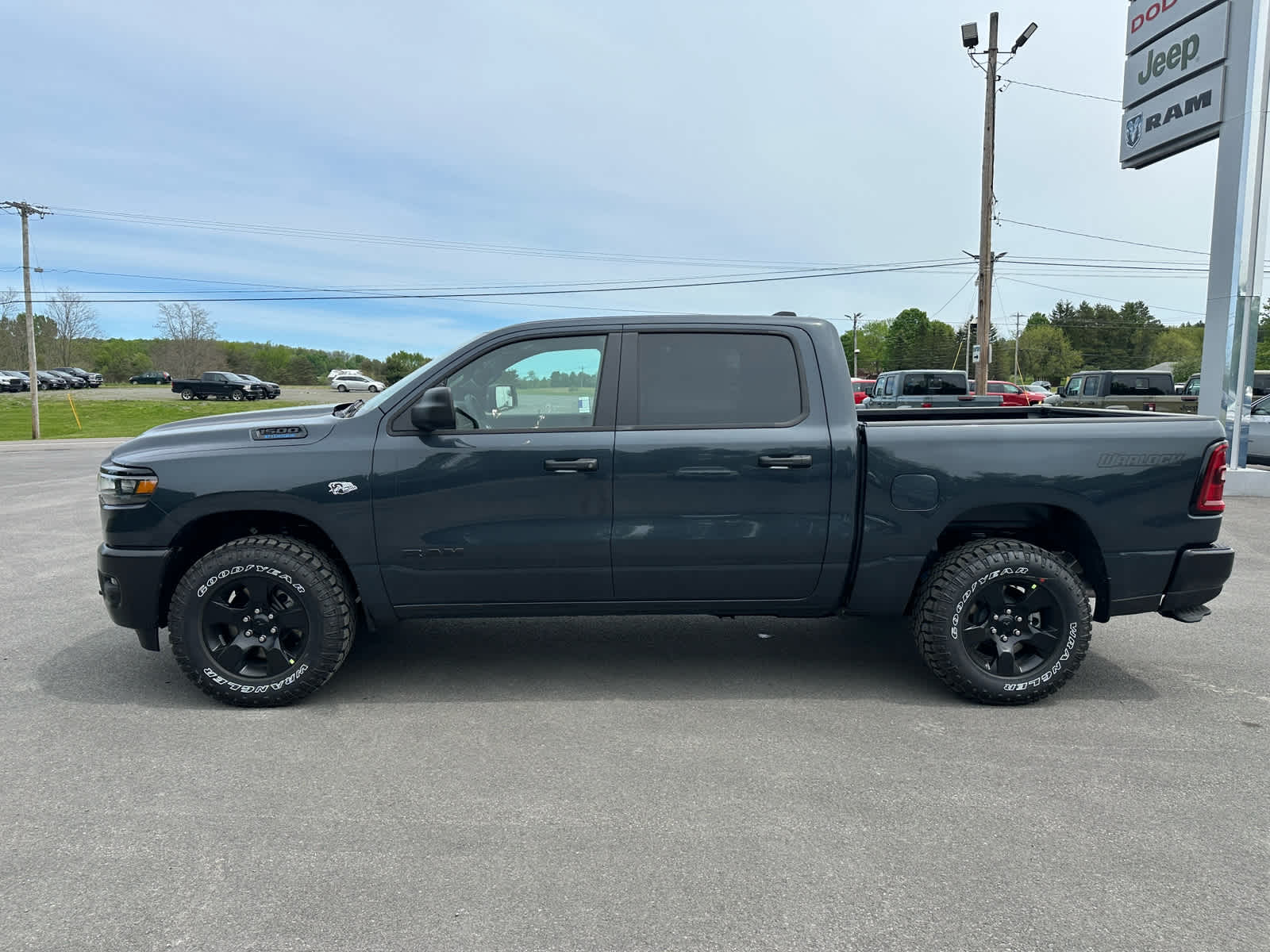 2026 RAM Ram 1500 RAM 1500 WARLOCK CREW CAB 4X4 5'7' BOX