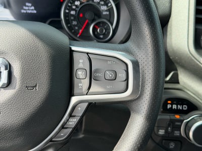 2027 RAM Ram 1500 RAM 1500 EXPRESS CREW CAB 4X4 5'7' BOX