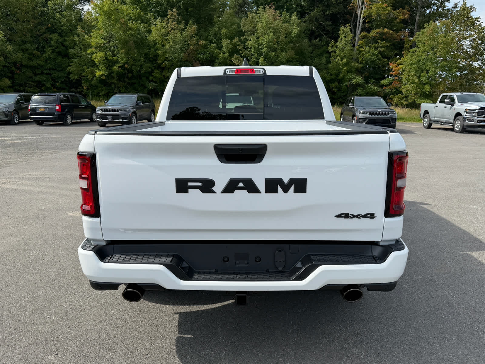 2027 RAM Ram 1500 RAM 1500 EXPRESS CREW CAB 4X4 5'7' BOX