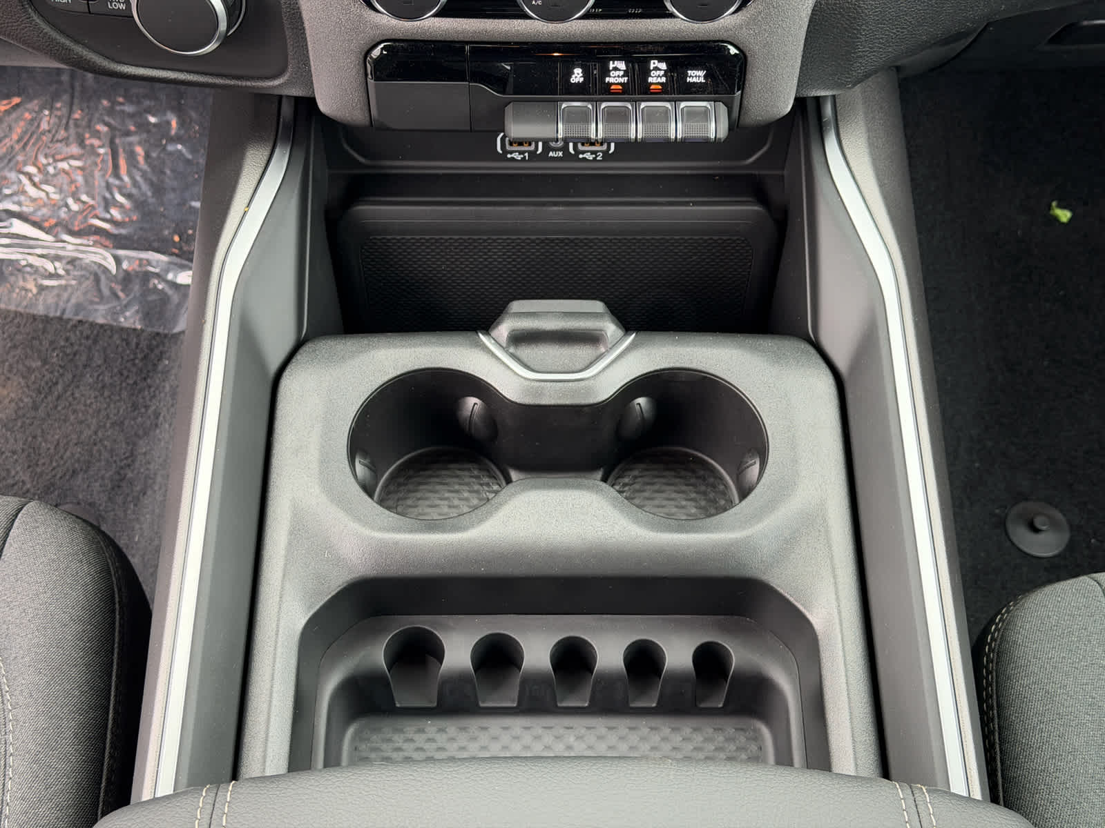 2027 RAM Ram 1500 RAM 1500 EXPRESS CREW CAB 4X4 5'7' BOX