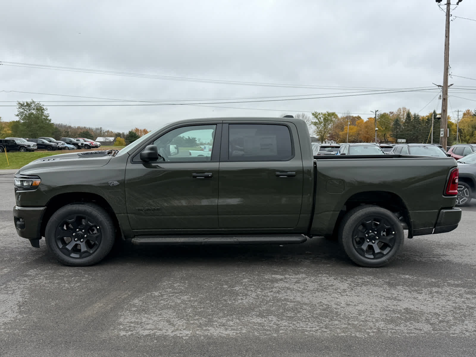 2027 RAM Ram 1500 RAM 1500 EXPRESS CREW CAB 4X4 5'7' BOX