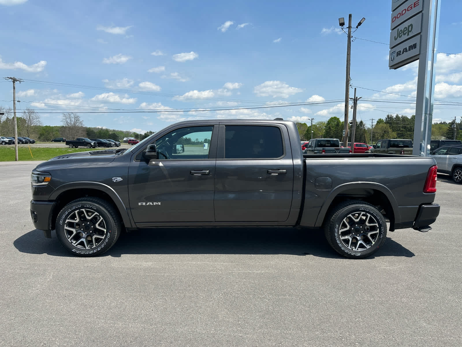 2026 RAM Ram 1500 RAM 1500 LARAMIE CREW CAB 4X4 5'7' BOX