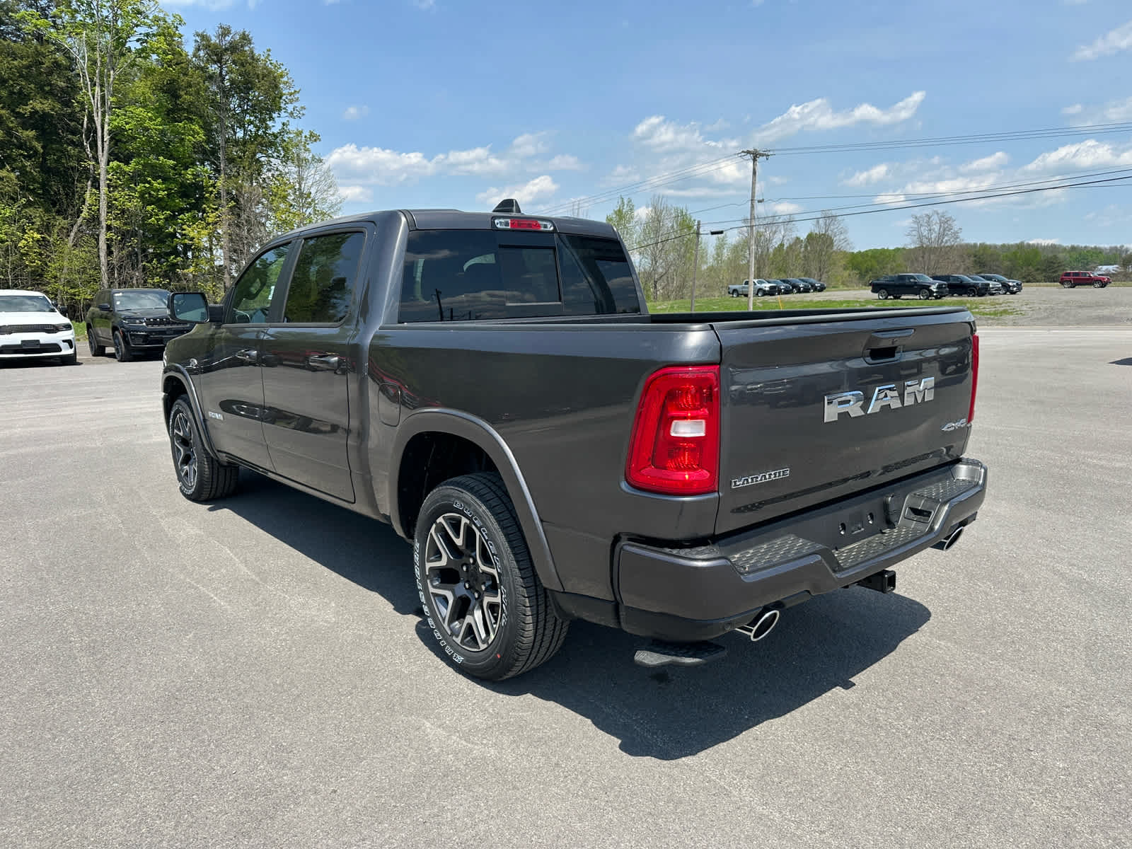 2026 RAM Ram 1500 RAM 1500 LARAMIE CREW CAB 4X4 5'7' BOX