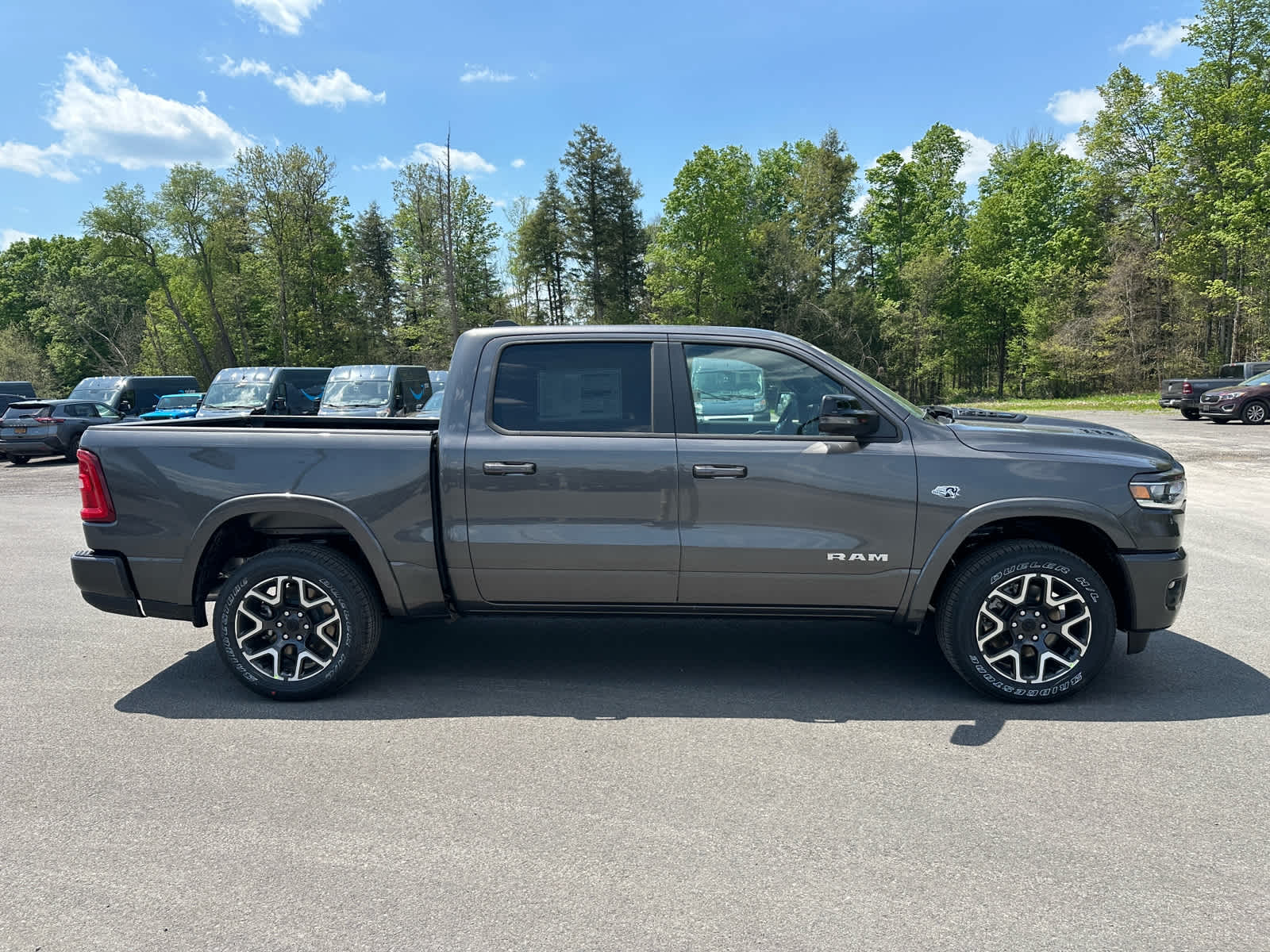 2026 RAM Ram 1500 RAM 1500 LARAMIE CREW CAB 4X4 5'7' BOX