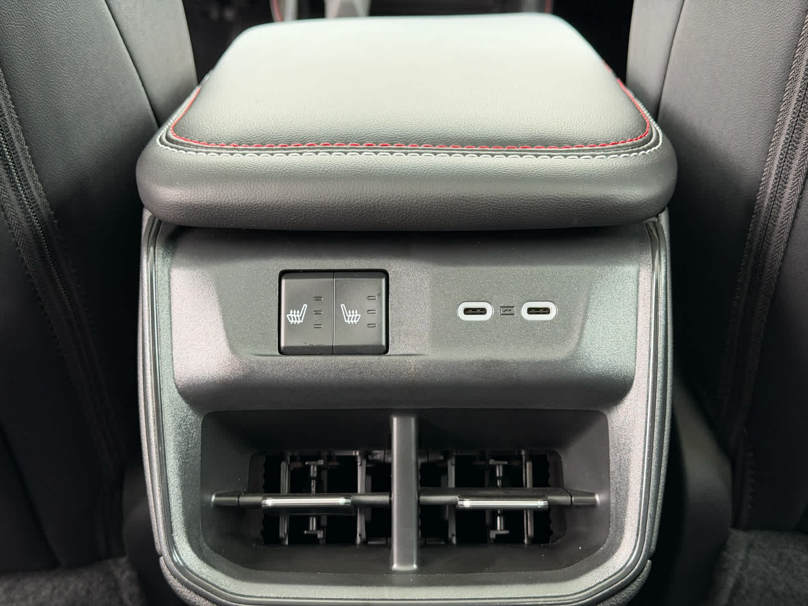 2027 Dodge Charger CHARGER R/T PLUS 4-DOOR AWD
