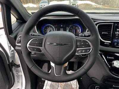 2026 Chrysler Voyager VOYAGER LX