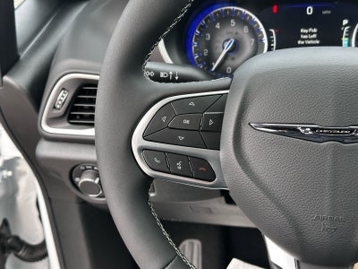 2026 Chrysler Voyager VOYAGER LX