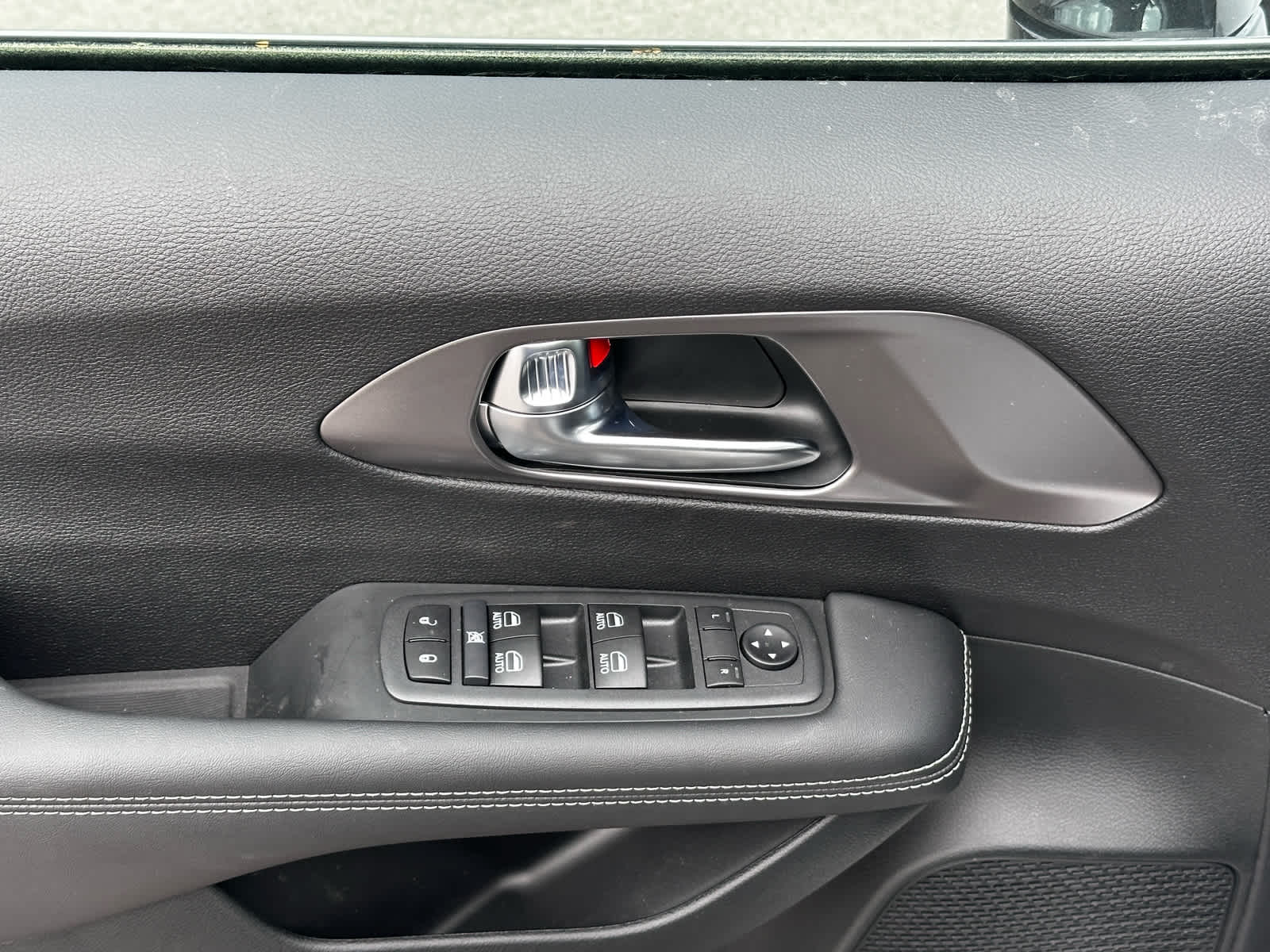 2026 Chrysler Voyager VOYAGER LX