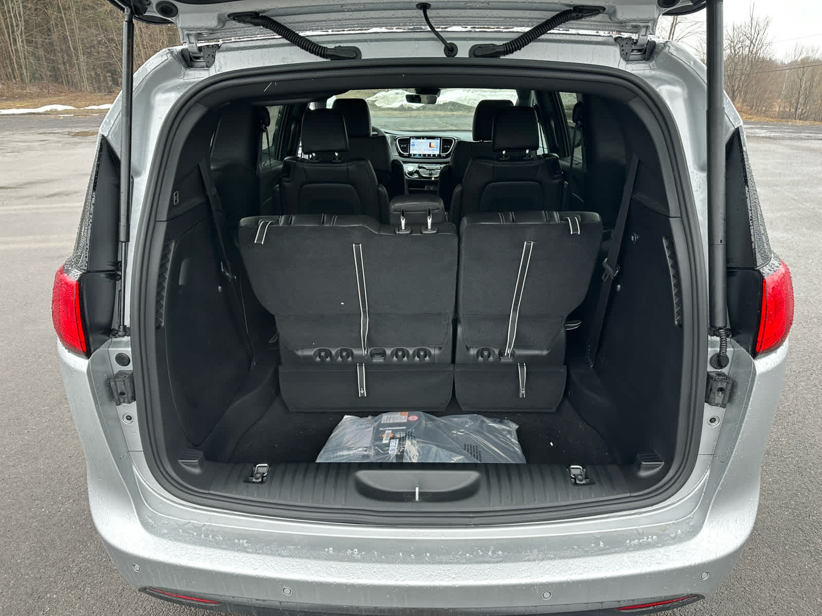 2026 Chrysler Voyager VOYAGER LX