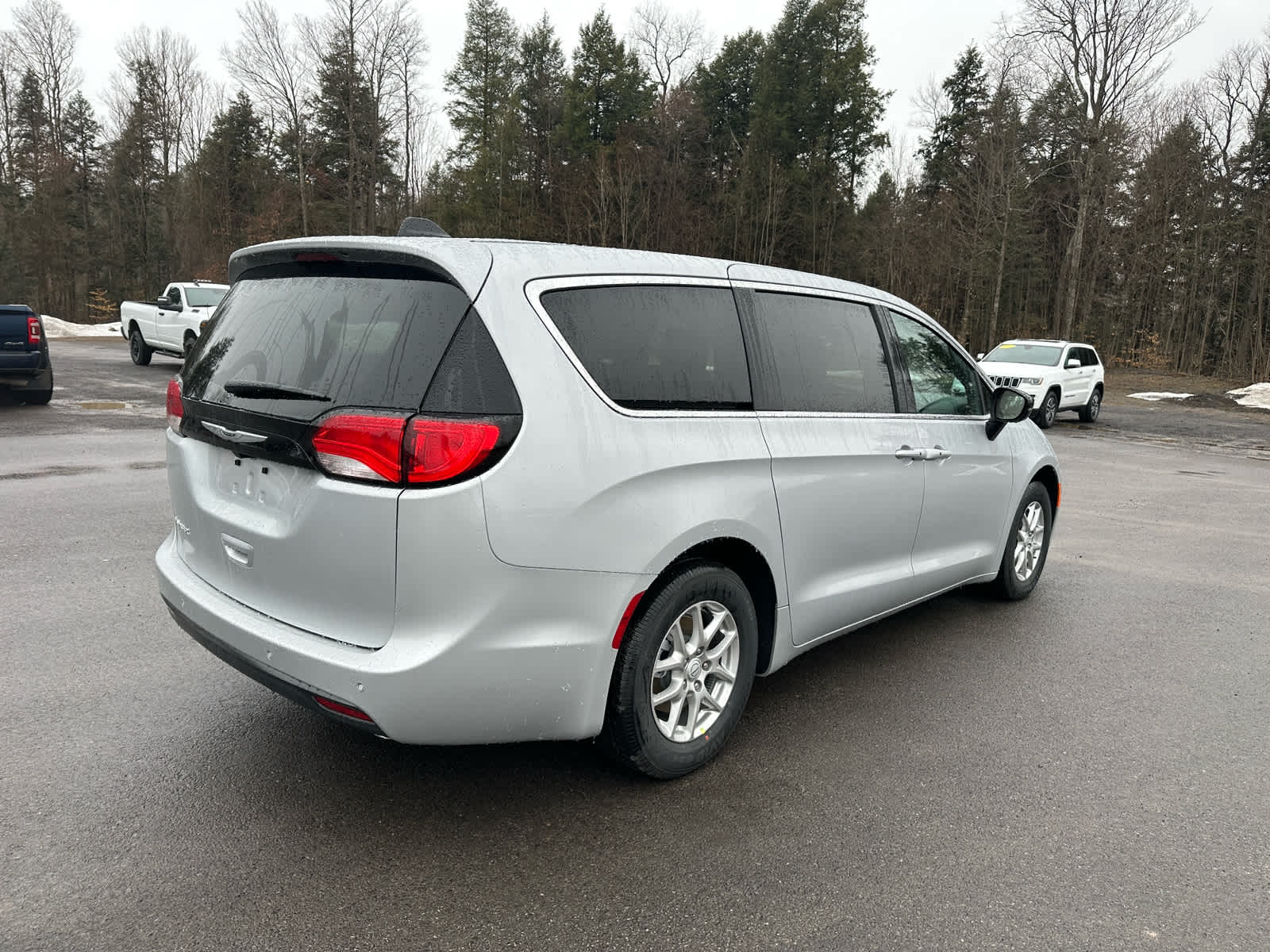 2026 Chrysler Voyager VOYAGER LX