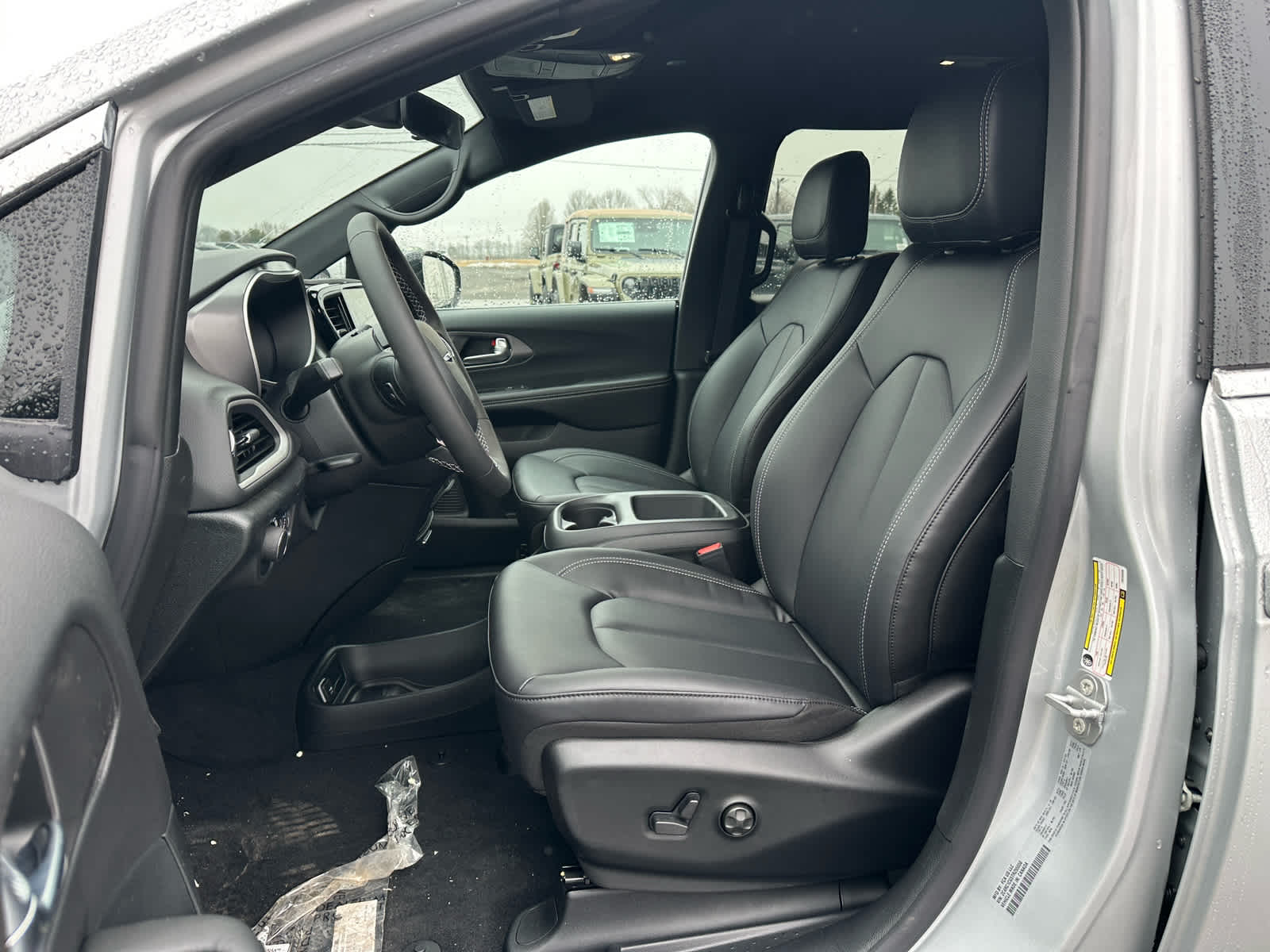 2026 Chrysler Voyager VOYAGER LX