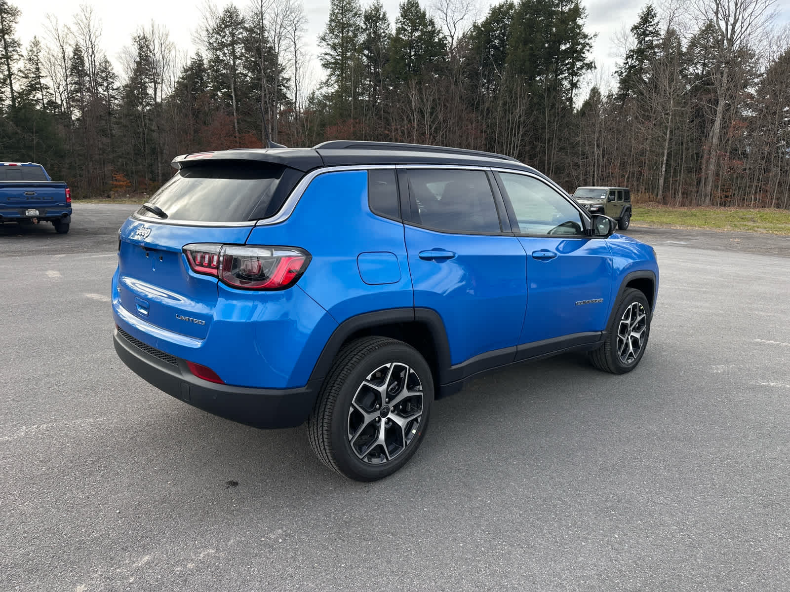 2026 Jeep Compass COMPASS LIMITED 4X4