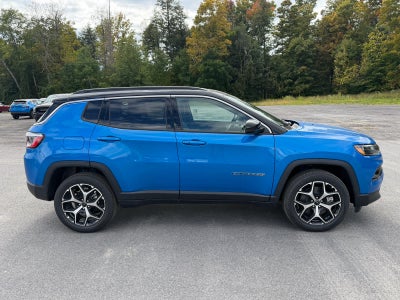 2026 Jeep Compass COMPASS LIMITED 4X4