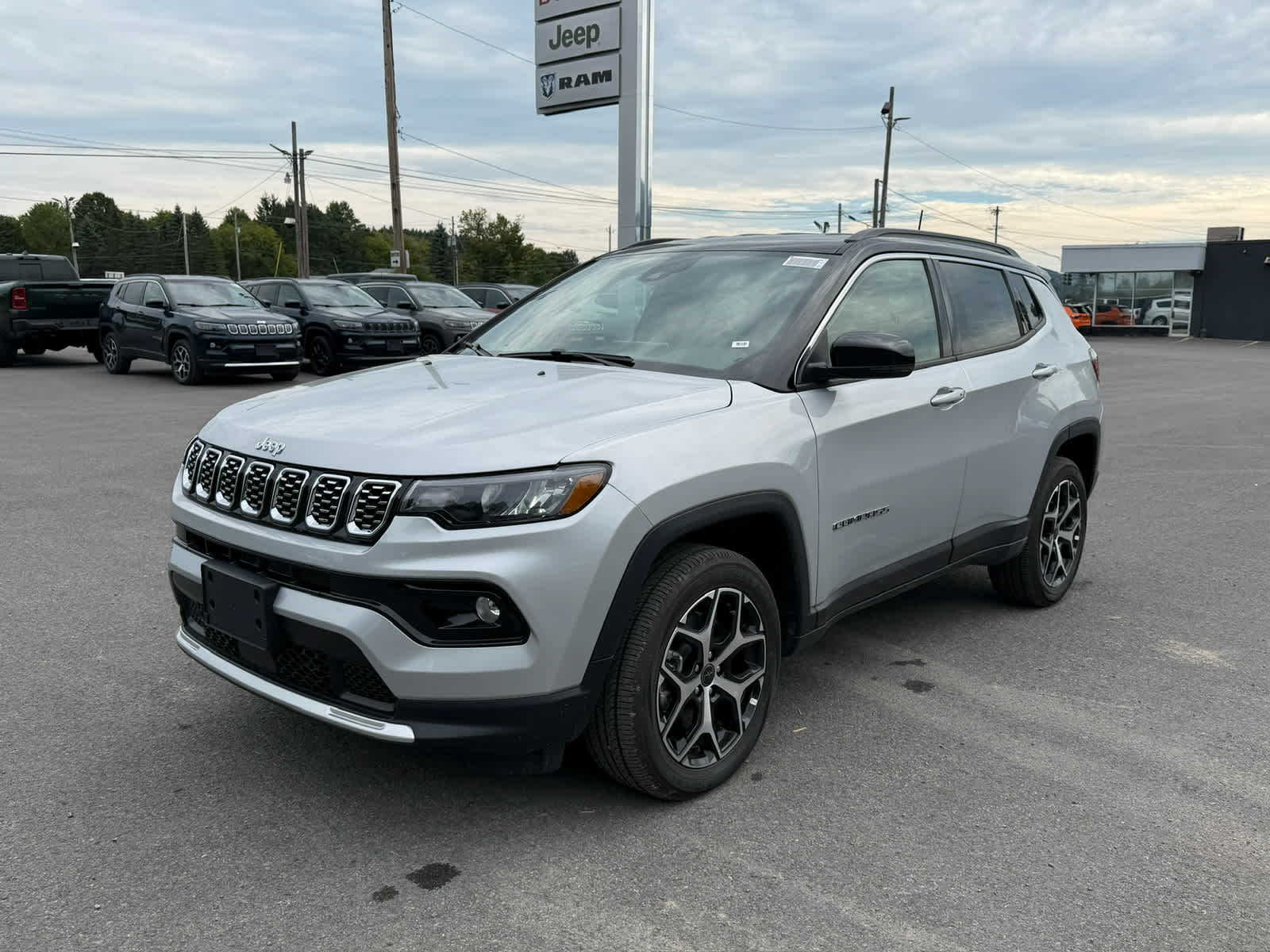 2026 Jeep Compass COMPASS LIMITED 4X4