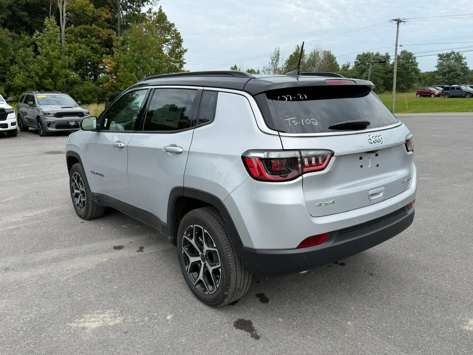 2026 Jeep Compass COMPASS LIMITED 4X4