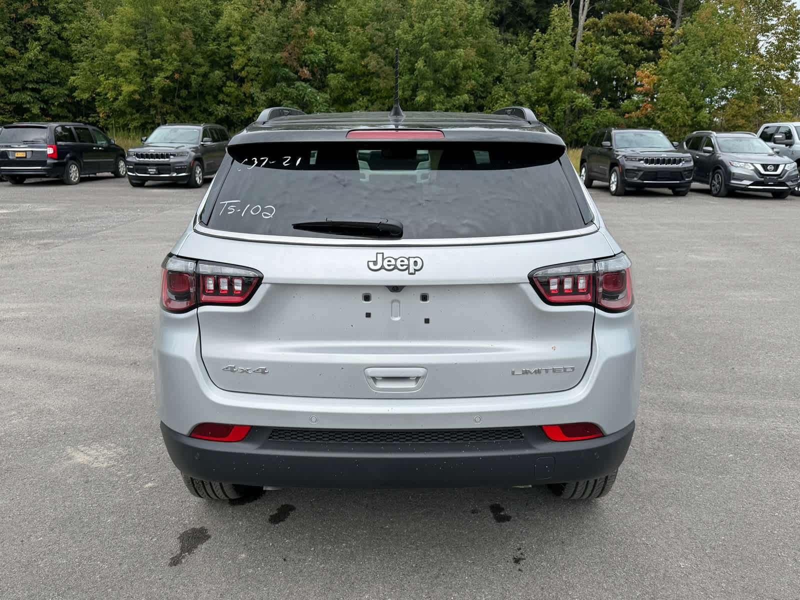 2026 Jeep Compass COMPASS LIMITED 4X4